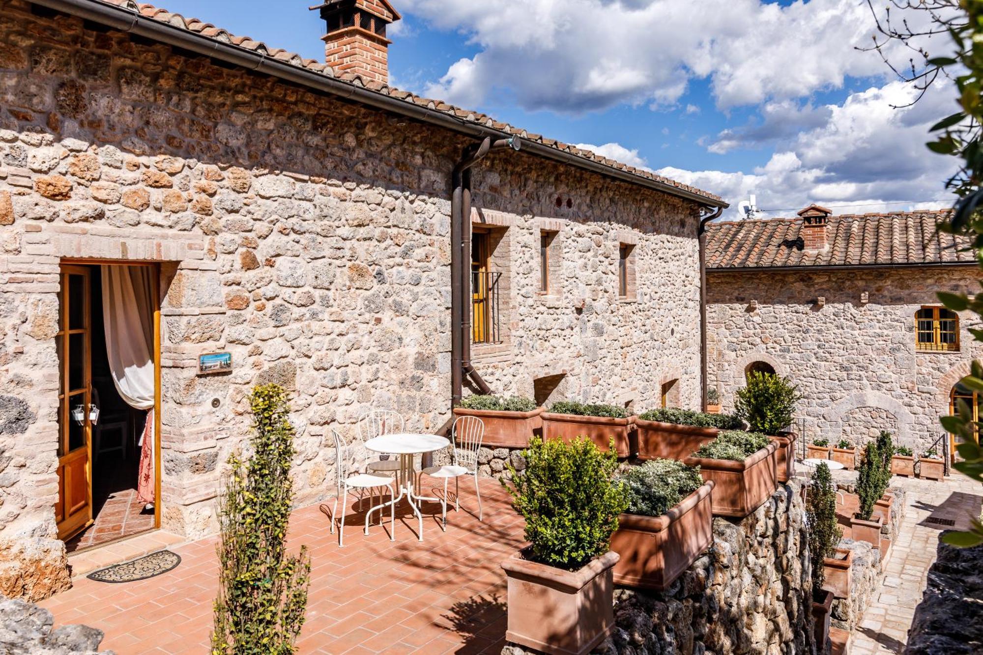 Relais La Costa Historical Residence Monteriggioni Eksteriør billede