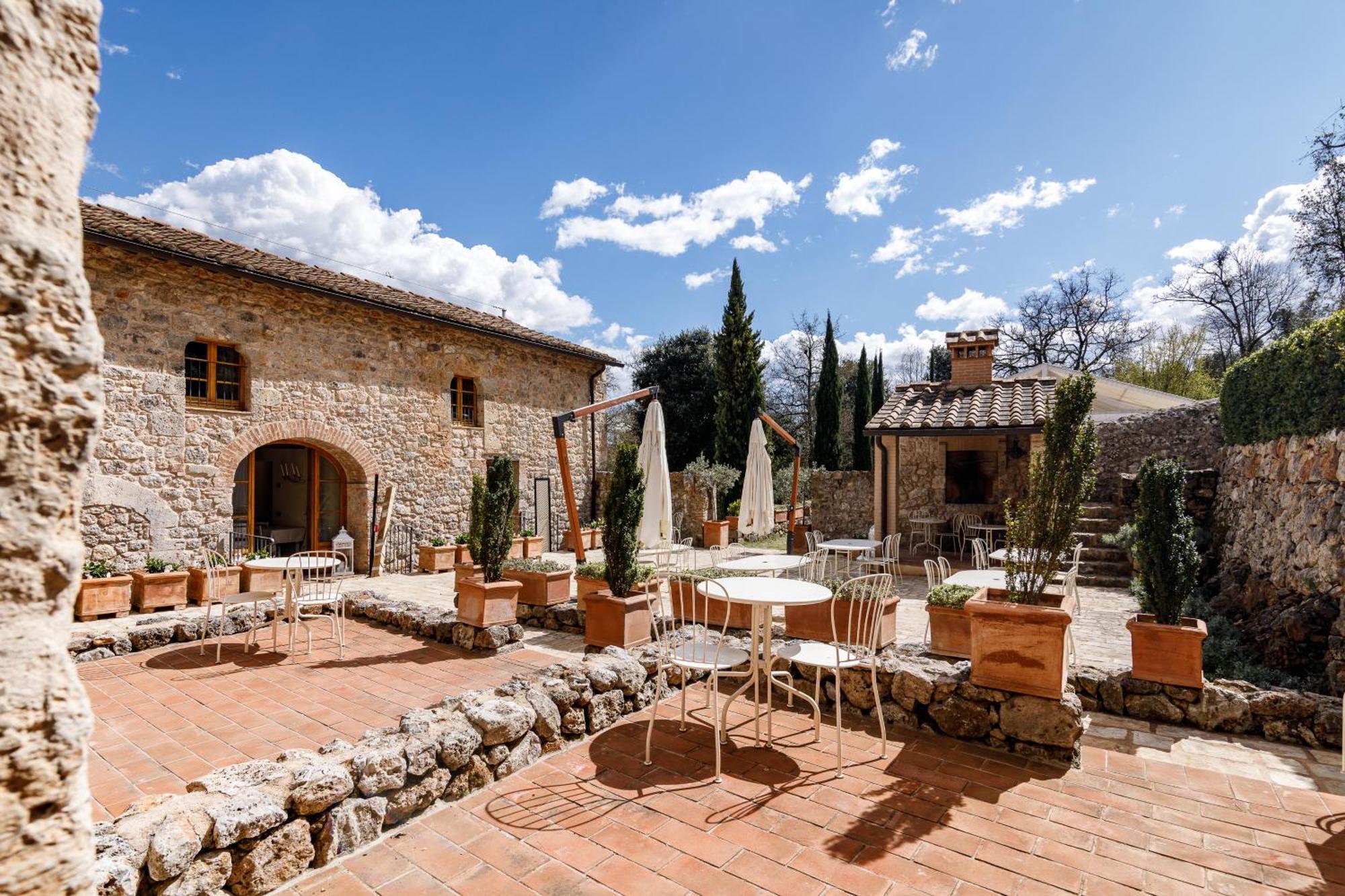 Relais La Costa Historical Residence Monteriggioni Eksteriør billede